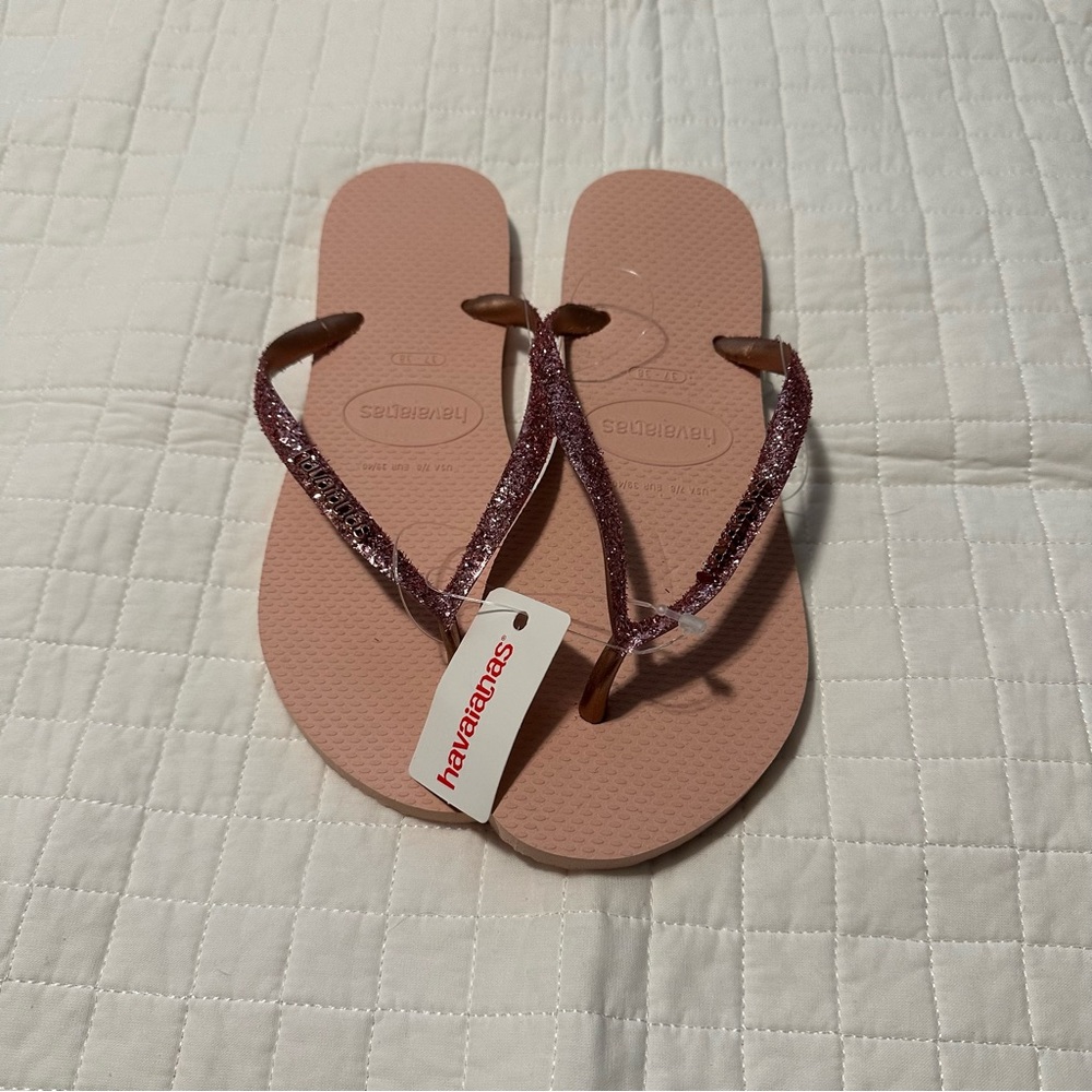 Havaianas Sandals Flipflops size 7/8 NWT